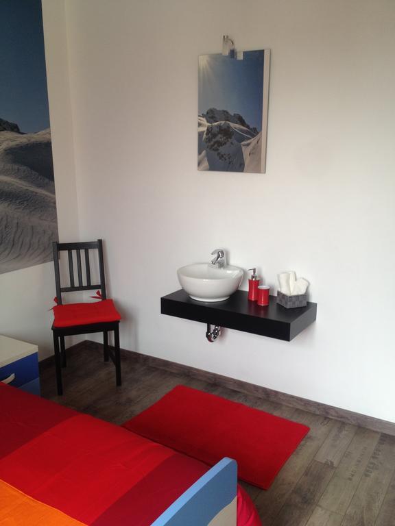Grandi Cime Guest House Lecco Bilik gambar